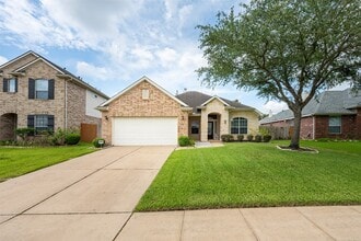 Building Photo - 13815 Normandy Ct