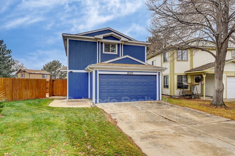 Primary Photo - 9301 Gray Ct