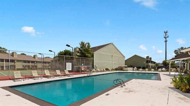 Foto del edificio - 14777 Wunderlich Dr