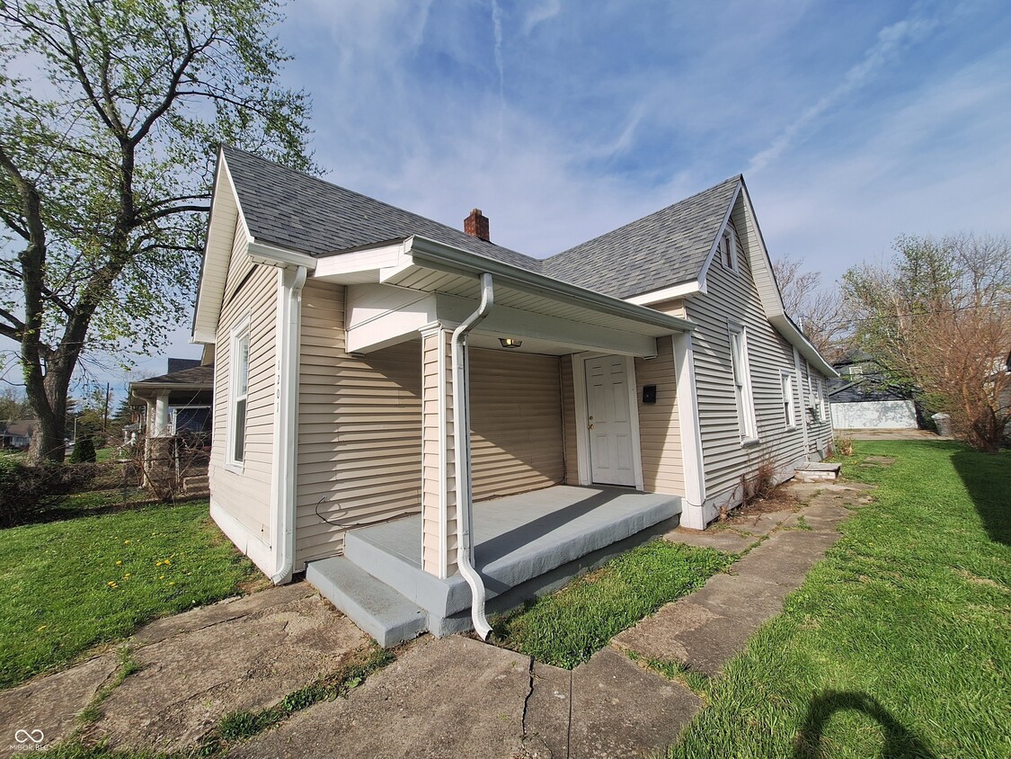 Foto principal - 1201 N Ewing St