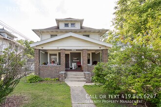 Building Photo - 3937 Lockwood Ave