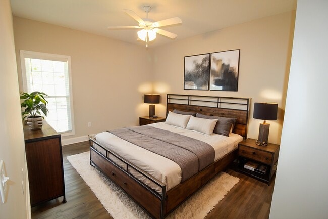 Building Photo - 22 Grove Cir