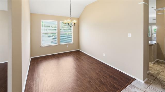 Foto del edificio - 15513 Landing Creek Ln