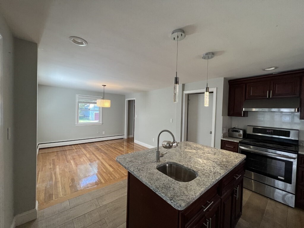 6 Perth Rd Unit 1, Arlington, MA 02476 6 Perth Rd Arlington, MA