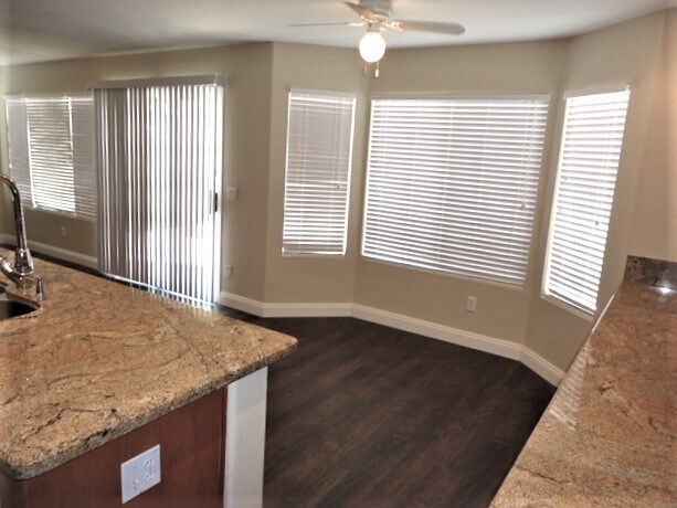 Foto del edificio - 522 E Jasper Drive
