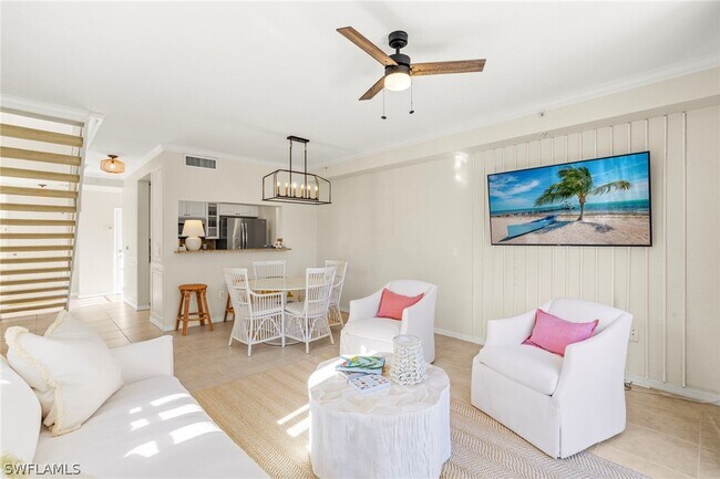 Foto del edificio - 8560 Violeta St