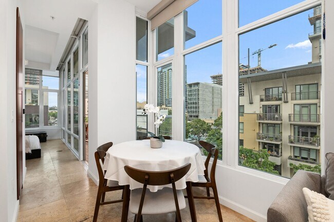 Foto del edificio - Little Italy Fully Furnished 1 Bedroom! Av...