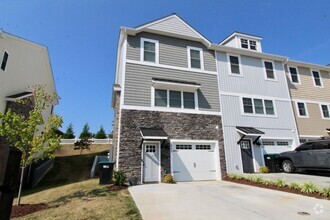 Building Photo - 2866 Belgian Dr