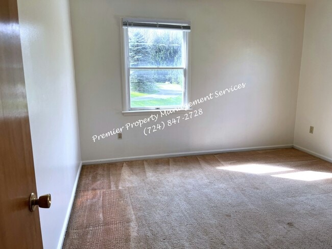 Foto del edificio - 2209 Airport Rd