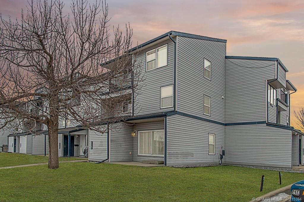Photo principale - 7201-7201 Poplar Dr