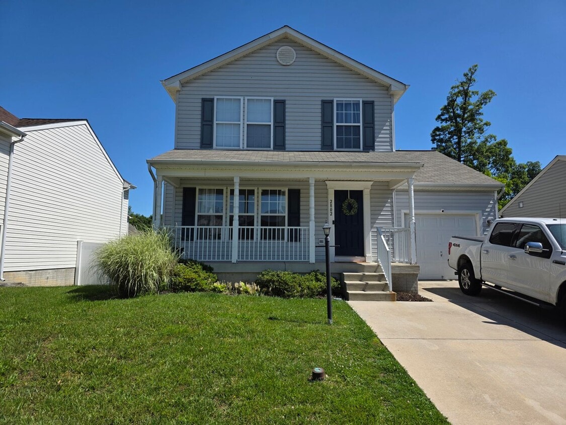 Primary Photo - Spacious Single Family Home in Edgewood