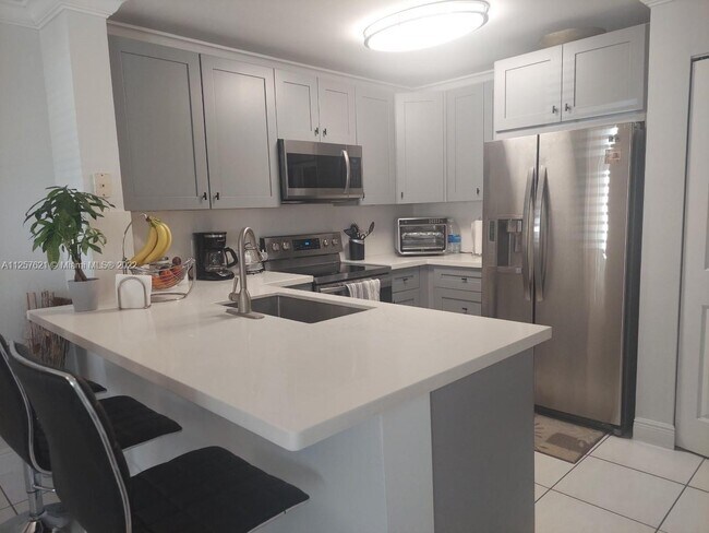 Foto del edificio - 5336 SW 126th Ave