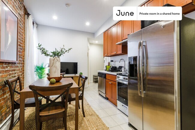 Foto del edificio - Room in Shared 4 bed/4 bath home