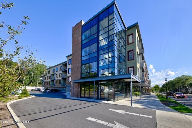 Foto del edificio - 116 West Ave