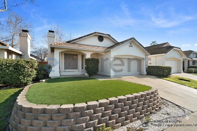 Building Photo - 1918 Ajay Dr