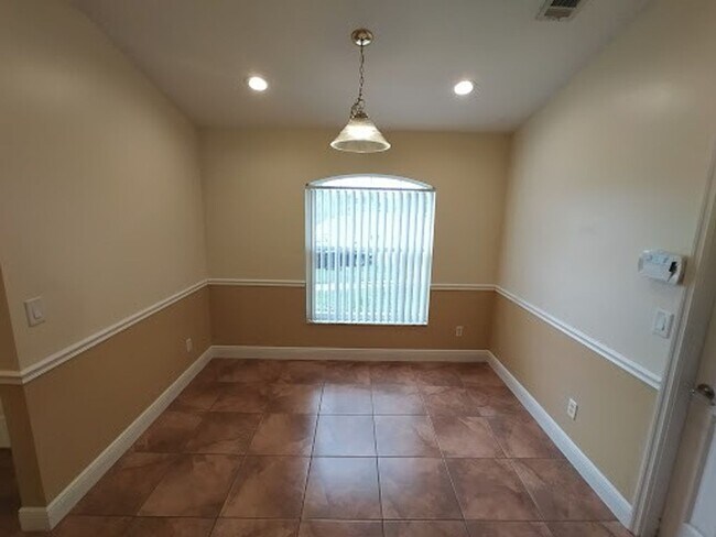 Foto del edificio - Coming Soon! Beautifully Renovated Clermont Home Near Waterfront Park & Trails