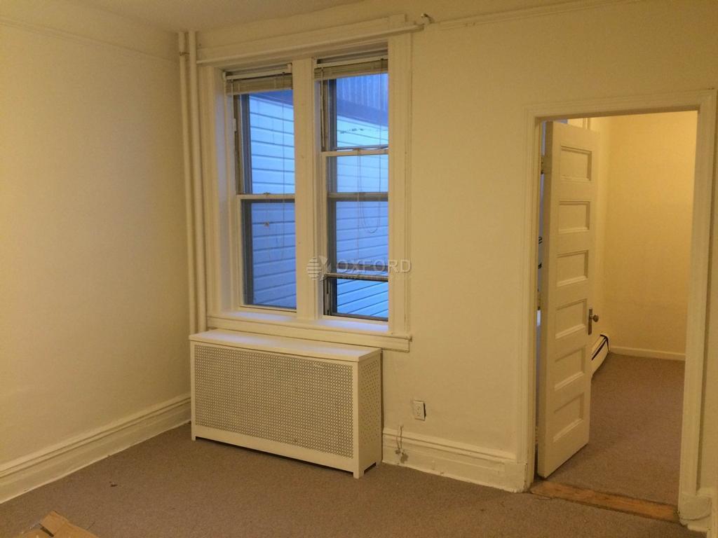 Primary Photo - 3275 35th St