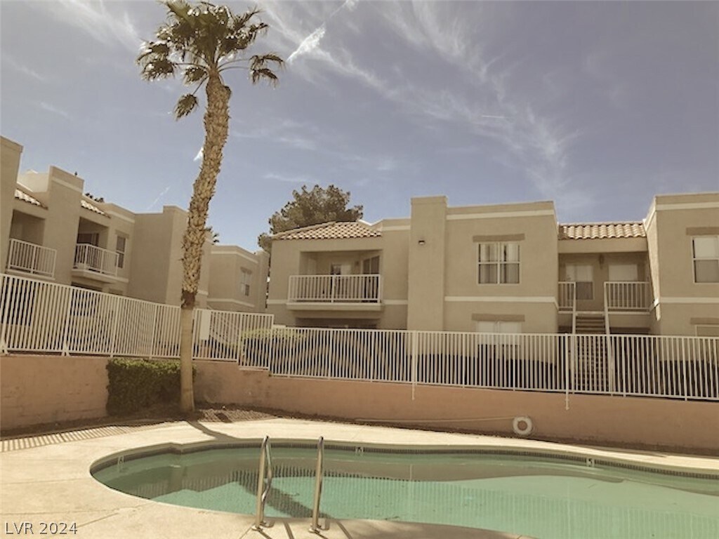 Foto principal - 6955 N Durango Dr