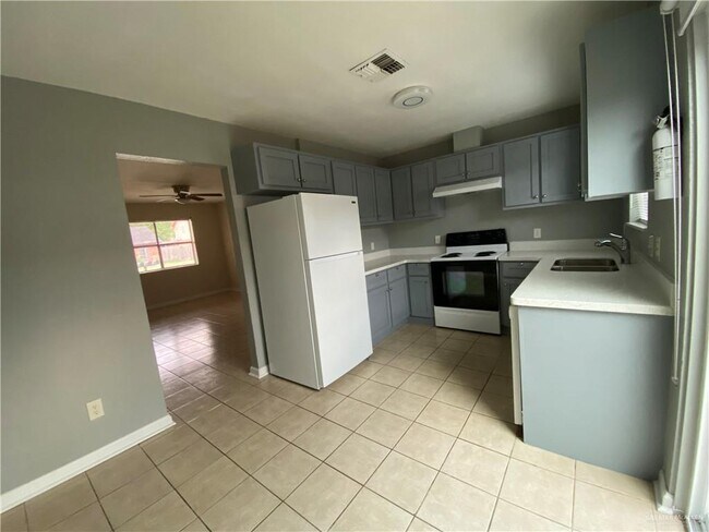 Foto del edificio - 10-25 1/2 N 25 1/2 St