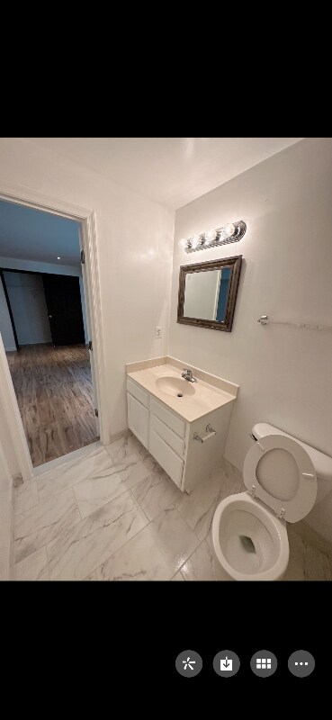 Foto del edificio - 5706 Regal Crest Ct