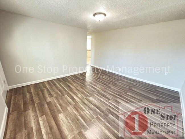 Foto del edificio - Beautiful 4 Bedroom 1.75 Bathroom Home in Independence!