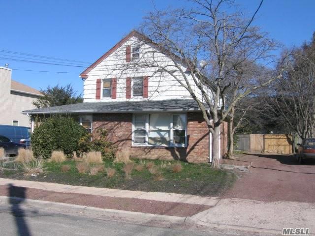 Primary Photo - 16 Howard St