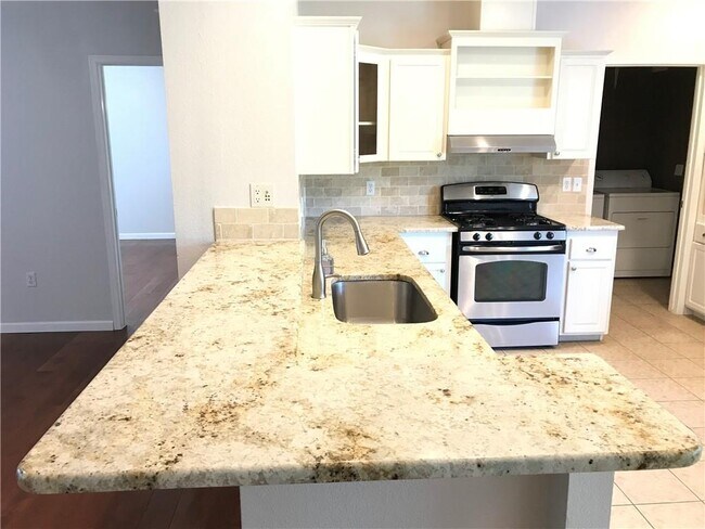 Building Photo - 6404 Garden View Dr