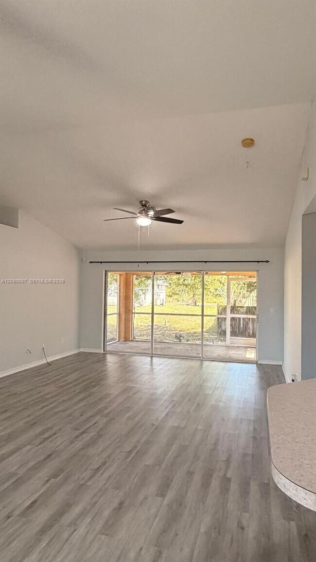Building Photo - 507 Peerless Cir