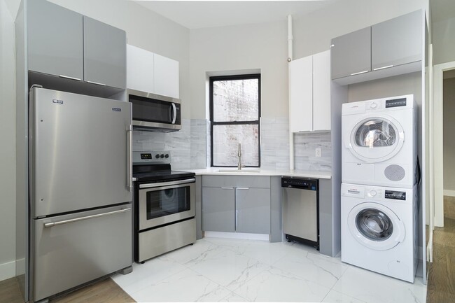 Building Photo - 1975 Adam Clayton Powell Jr Blvd