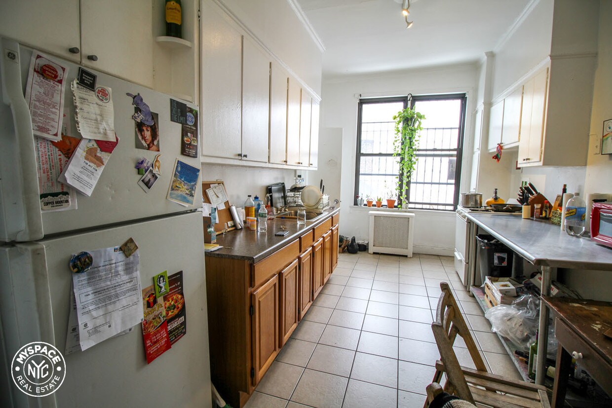 Foto principal - 140 Wilson Ave