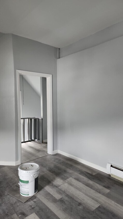 Building Photo - 24 Third St