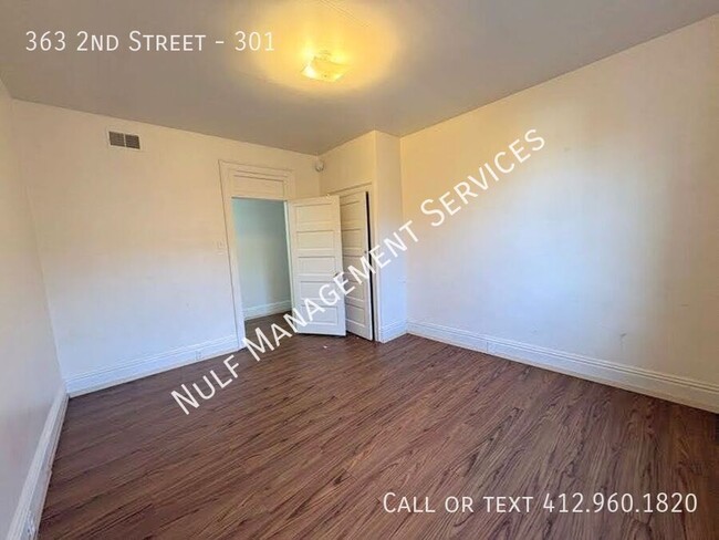 Foto del edificio - Eligible for Section 8: 3 Bed, 1 Bath Apar...