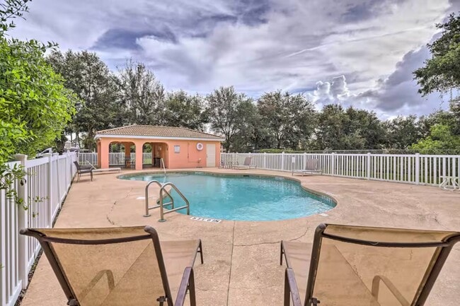 Building Photo - 2097 Hidden Grove Ln