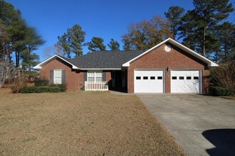 Building Photo - 305 Trillium Ln
