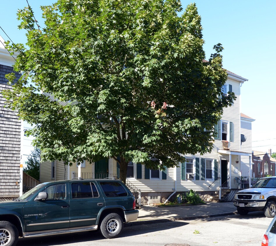 Building Photo - 32-38 Bentley St