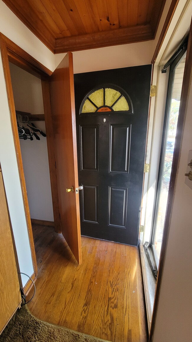 Entryway coat closet - 3628 Reynolds Rd