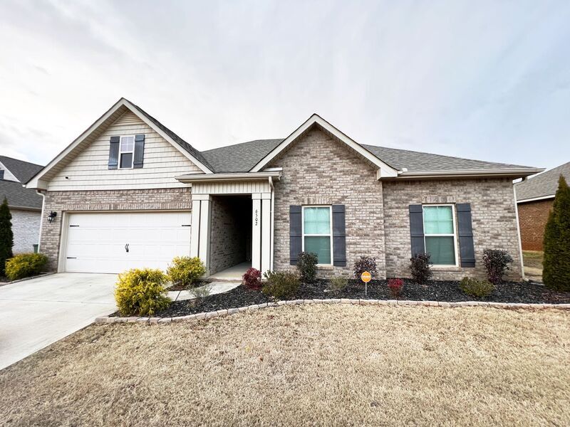 Foto principal - 6502 Moon Crest Ln NW