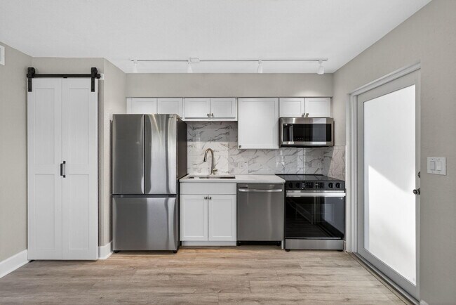 Foto del edificio - 624 Southwind Cir