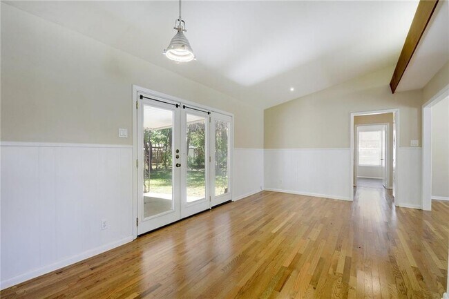 Building Photo - 1614 Ashberry Dr