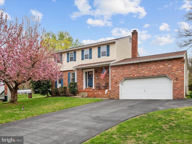Building Photo - 1525 Palm Ct
