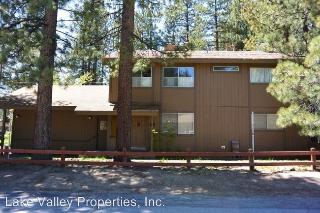 Building Photo - 747 Tallac Ave