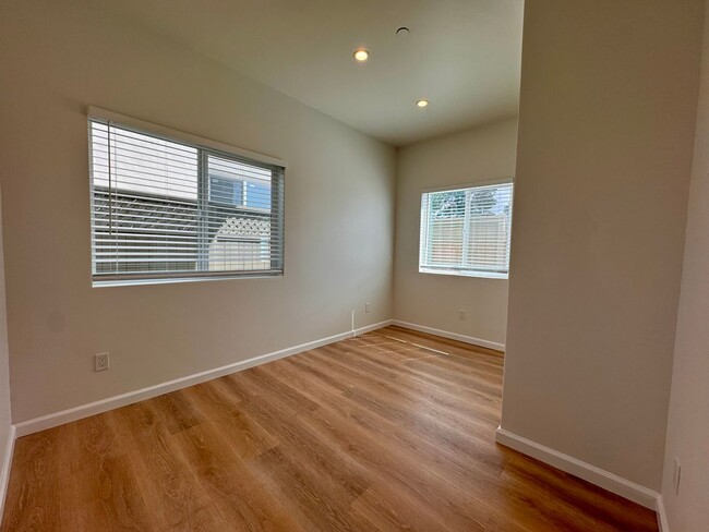 Foto del edificio - 1268 Prospect St
