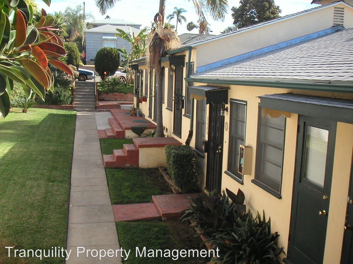 Primary Photo - 3682-36885 Villa Terrace