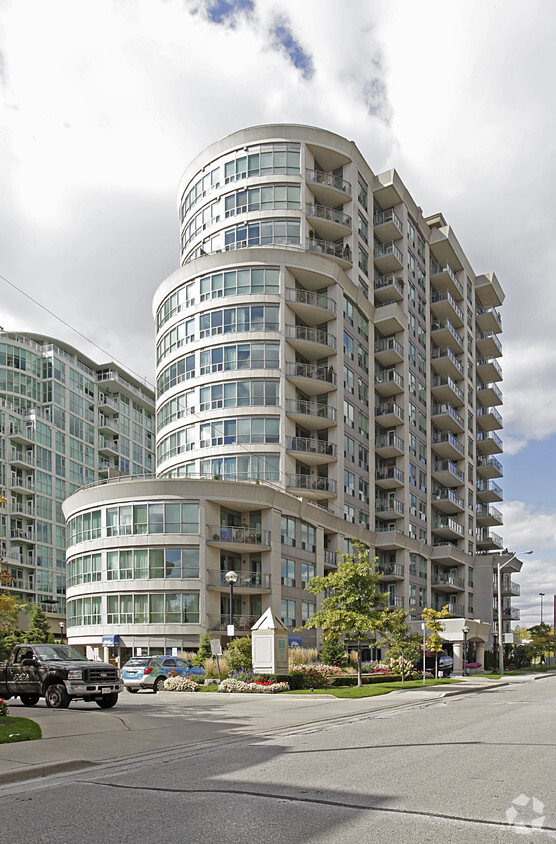 Primary Photo - Waterford Residences