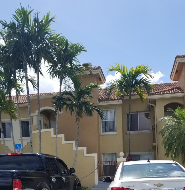 Foto del edificio - 7820 NW 7th St