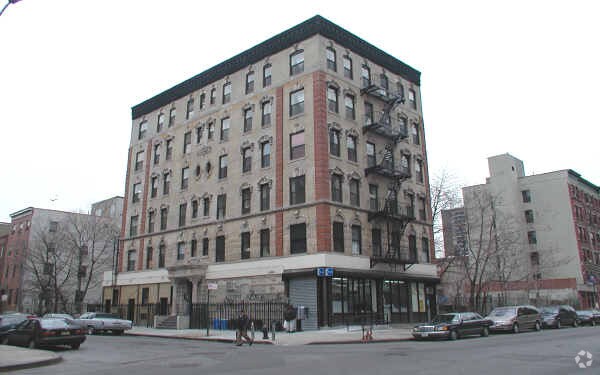 Building Photo - 93 Avenue D