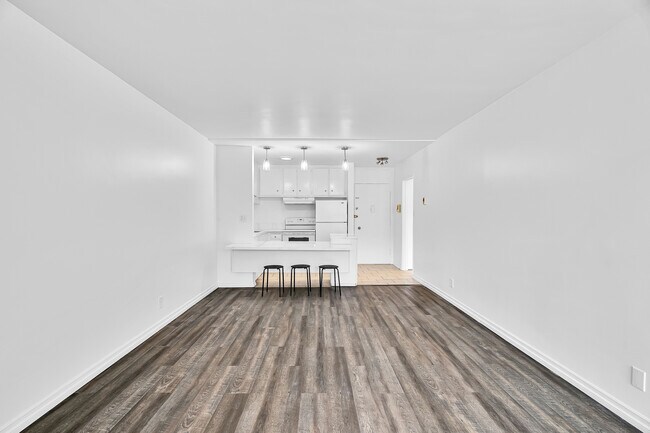Foto del edificio - 320 S Gramercy Pl