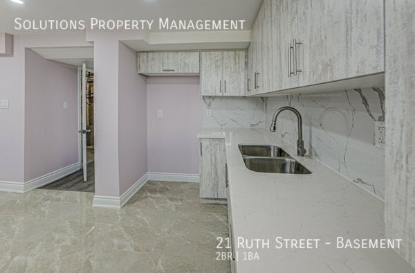 Building Photo - ? Spacious & Updated 2-Bedroom Basement Apartment ?