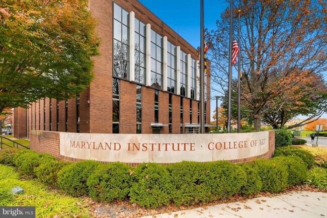 Foto del edificio - 843 N Howard St