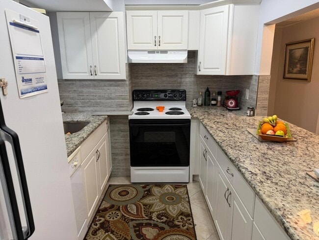 Foto del edificio - 701 Lori Dr